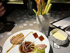 -穹六人间 people 6(岳阳路店)