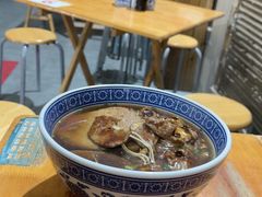 -沪西老弄堂面馆(定西路店)