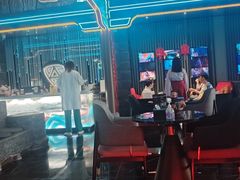-屋有岛沉浸游戏旗舰店(中山公园店)