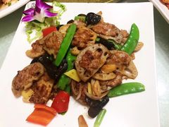 荷塘月色-一品美食城(石碣序伦小学店)