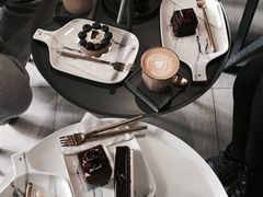 -UNI UNI(环亚凯瑟琳店)