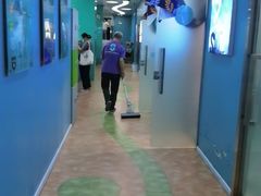 -Swim斯卫姆国际儿童游泳中心(红博中央公园店)