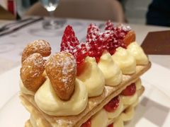 草莓拿破仑-Deer Park鹿园西餐(仁恒置地广场店)