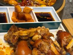 -老周家酱卤猪蹄私房菜(克拉玛依西街店)
