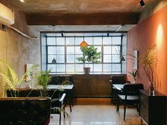-黑石咖啡(小十字店)