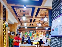 大堂-伊穆祥牛肉面总店·清真