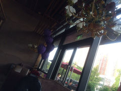 -山有花啡餐厅(常营总店)