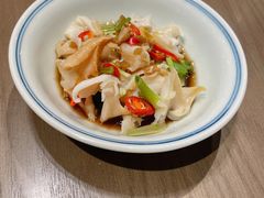捞汁拌螺片-品味杭州·粤式融合·海鲜小馆·钱江新城CBD