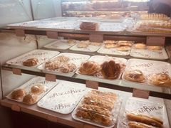 -新月蛋糕西点专卖店(大麦街店)