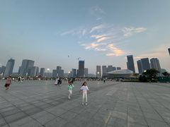 -东港音乐喷泉广场