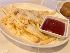 -WOLFGANG PUCK KITCHEN & BAR(迪士尼小镇店)