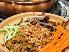 -阿山卓·野生菌火锅·纳西火塘烤肉