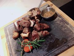 澳洲谷饲牛小排配鹅肝-半秋山西餐厅(西园店)