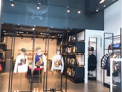-MCM(比斯特上海购物村店)