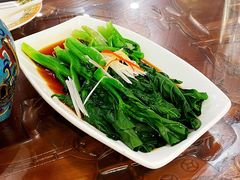 白灼芥兰-烤肉季饭庄