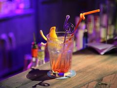 鸡尾酒—金汤力-老木头音乐空间(月河街店)