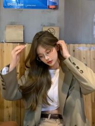 -变画·发型STUDIO