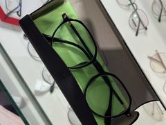 -提一眼镜·蔡司·依视路(小寨店)