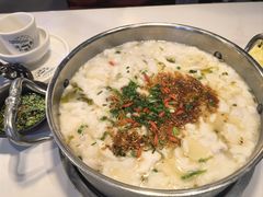 -德林酸菜鱼火锅(南丹店)