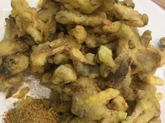 炸蘑菇-合合春饼·酱骨·东北菜(潘家园店)