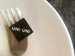 -UNI UNI(环亚凯瑟琳店)