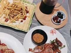 -肥肥虾庄·金牌油焖大虾(杨园滨江时代walk店)