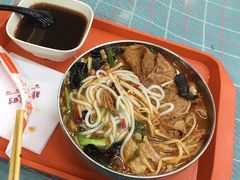 -红鼻子桂林米粉(金唐新光界店)