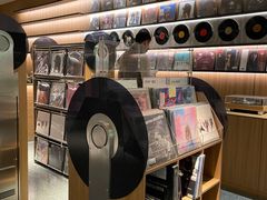 -黑胶星球(华发中城商都店)