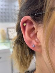 -AI艾耳·专业手工耳洞·穿孔美学馆