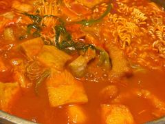 部队年糕鸡肉火锅-花腰餐吧Bistro烧烤 傣味(传媒大学店)