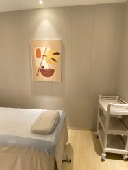 -PE SALON