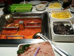 -海底捞火锅鲜切牛肉主题店(长寿路店)