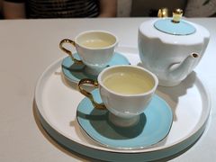 -燕庭·纯燕窝·甜品下午茶(南京西路店)