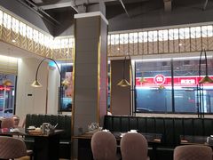 大堂-龙凤点心·饼家(松岗店)