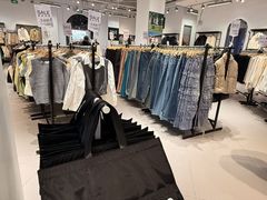 -百联奥特莱斯广场(长沙店)