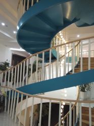 -新蝶变皮肤管理中心