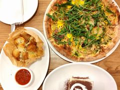 -城市大道红炉披萨烘焙坊