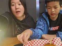 -UMAMI乌玛米披萨·汉堡·清真Halal(红岭北店)