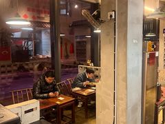 -方铲铲·成都板凳面(滨江银泰店)