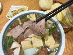 -金莹丸子汤清真(朝外SOHO店)