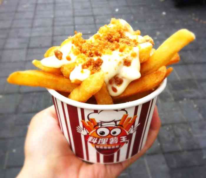 打分 料理薯王的薯条是粗一些的薯条,吃起来口感更醇厚一些.