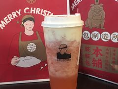 草莓桃子酪酪-LELECHA乐乐茶(新街口大洋店)