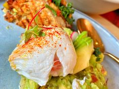 牛油果温泉蛋吐司-O'mills Sourdough Bakery&Bistro(永嘉路店)