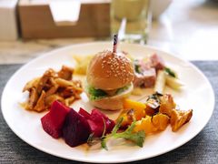 小汉堡-北京王府井希尔顿酒店·万斯阁西餐厅