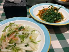 洋葱拌西红柿-新疆巴州金丝特餐厅(大钟寺店)