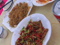 -湘里湘亲饭店(闸坡店)