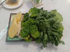 -菌之家·专业纯野生菌火锅·特色炒菌