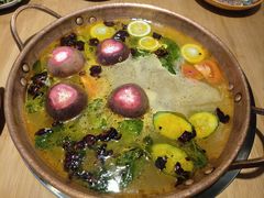 -洱火云南酸菜牛肉火锅(石景山当代商城店)