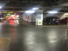-万象城-停车场