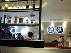 -必胜客(武汉欢乐谷店)